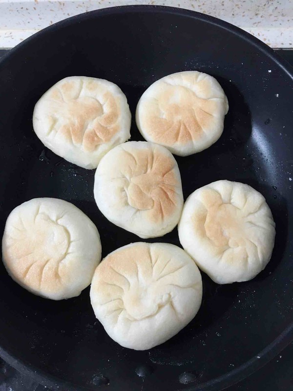 猪肉白菜小饼的做法步骤：8