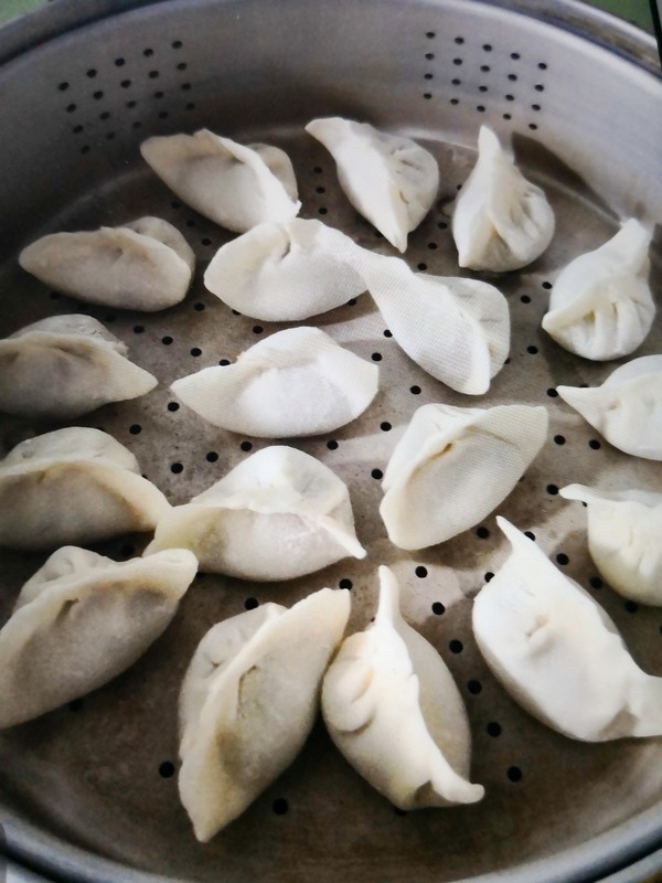 芹菜蒸饺的做法步骤：5