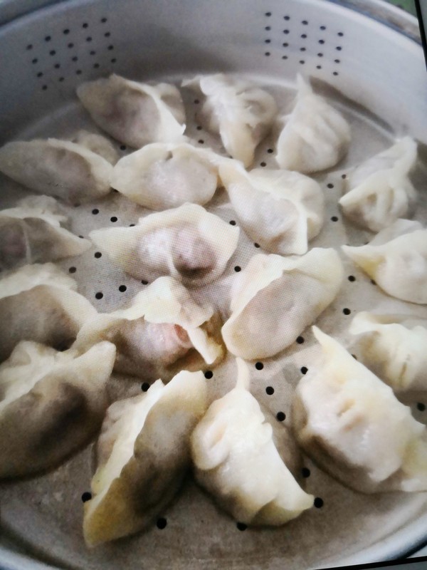 芹菜蒸饺的做法步骤：6