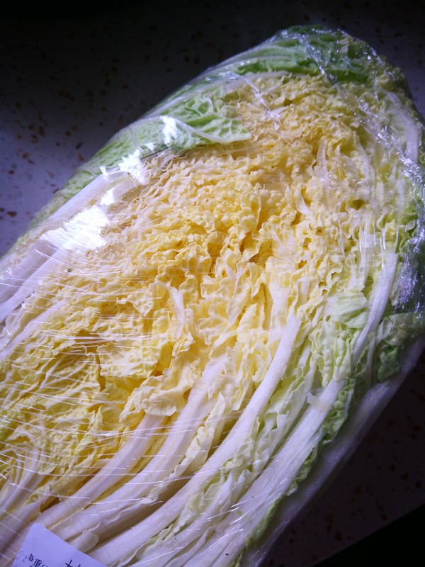 砂锅鸡胸骨炖白菜的做法步骤：1