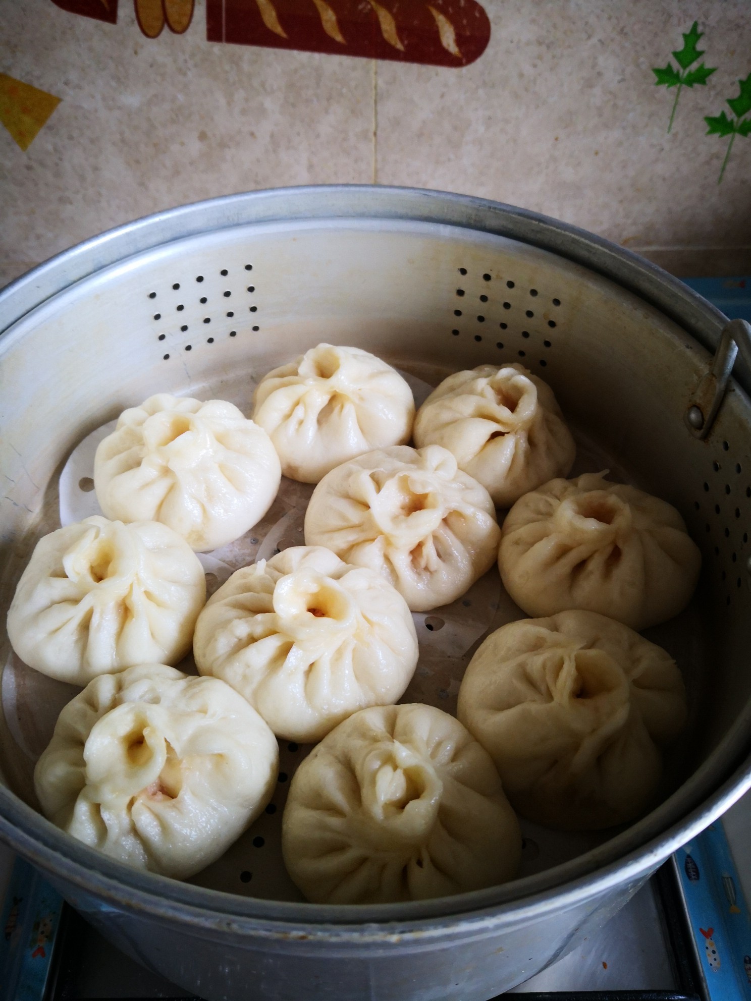 袖珍虾仁角瓜包子的做法步骤：9