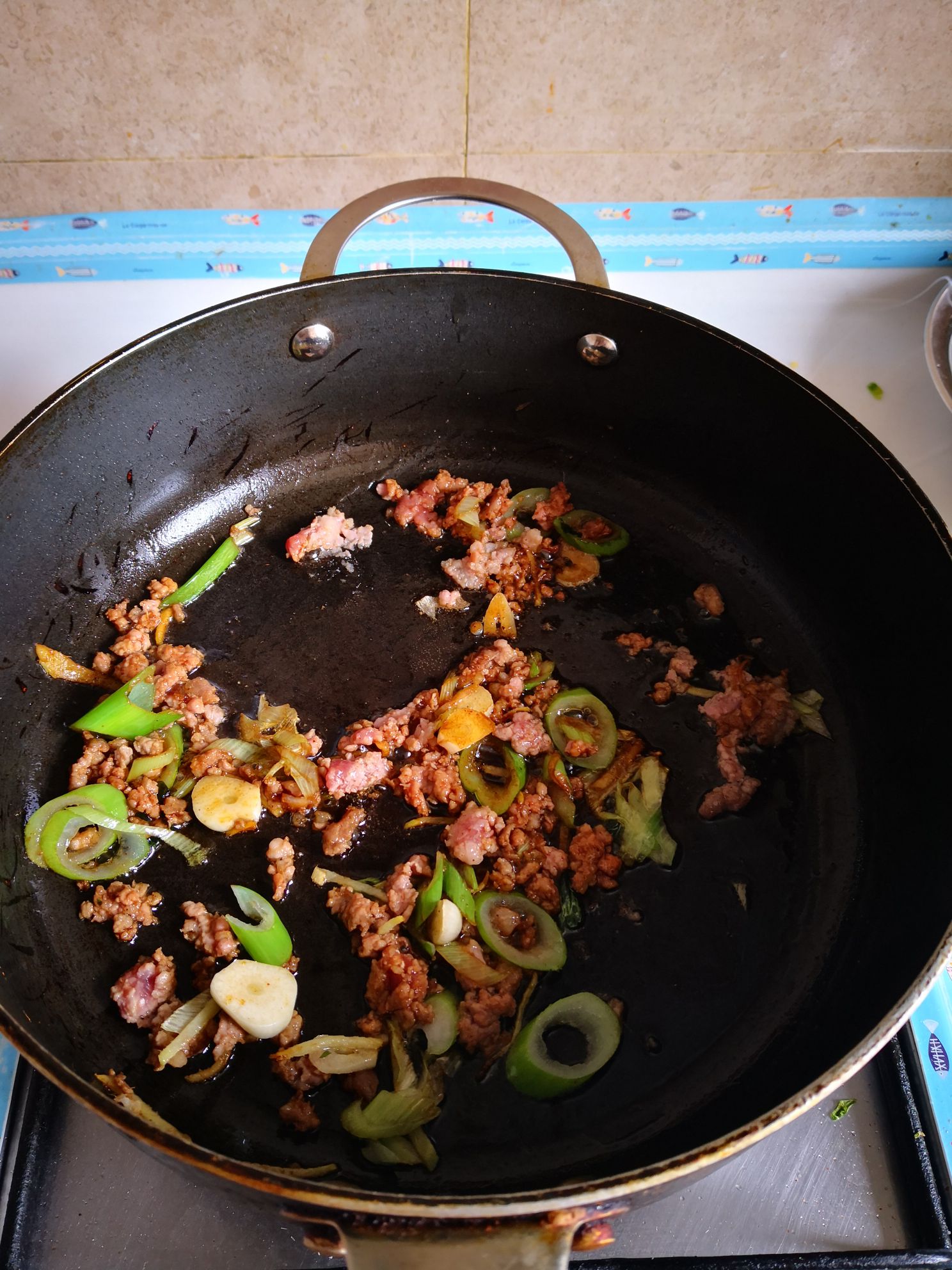 肉馅炒芹菜的做法步骤：5