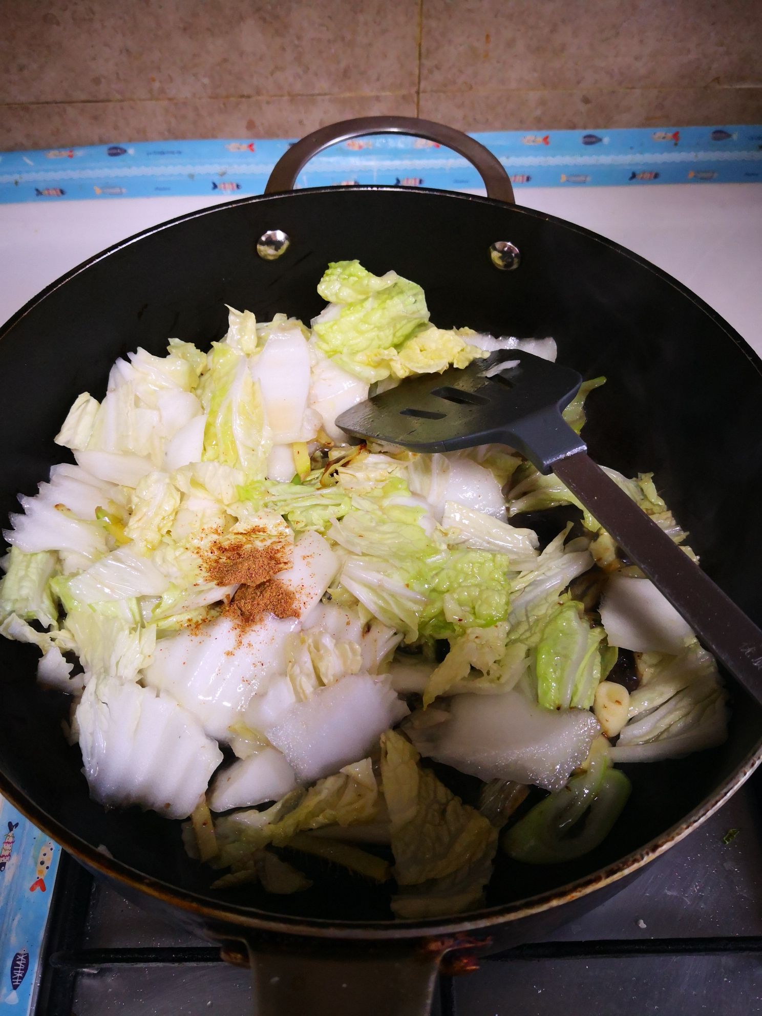 豆豉炒白菜片木耳的做法步骤：4