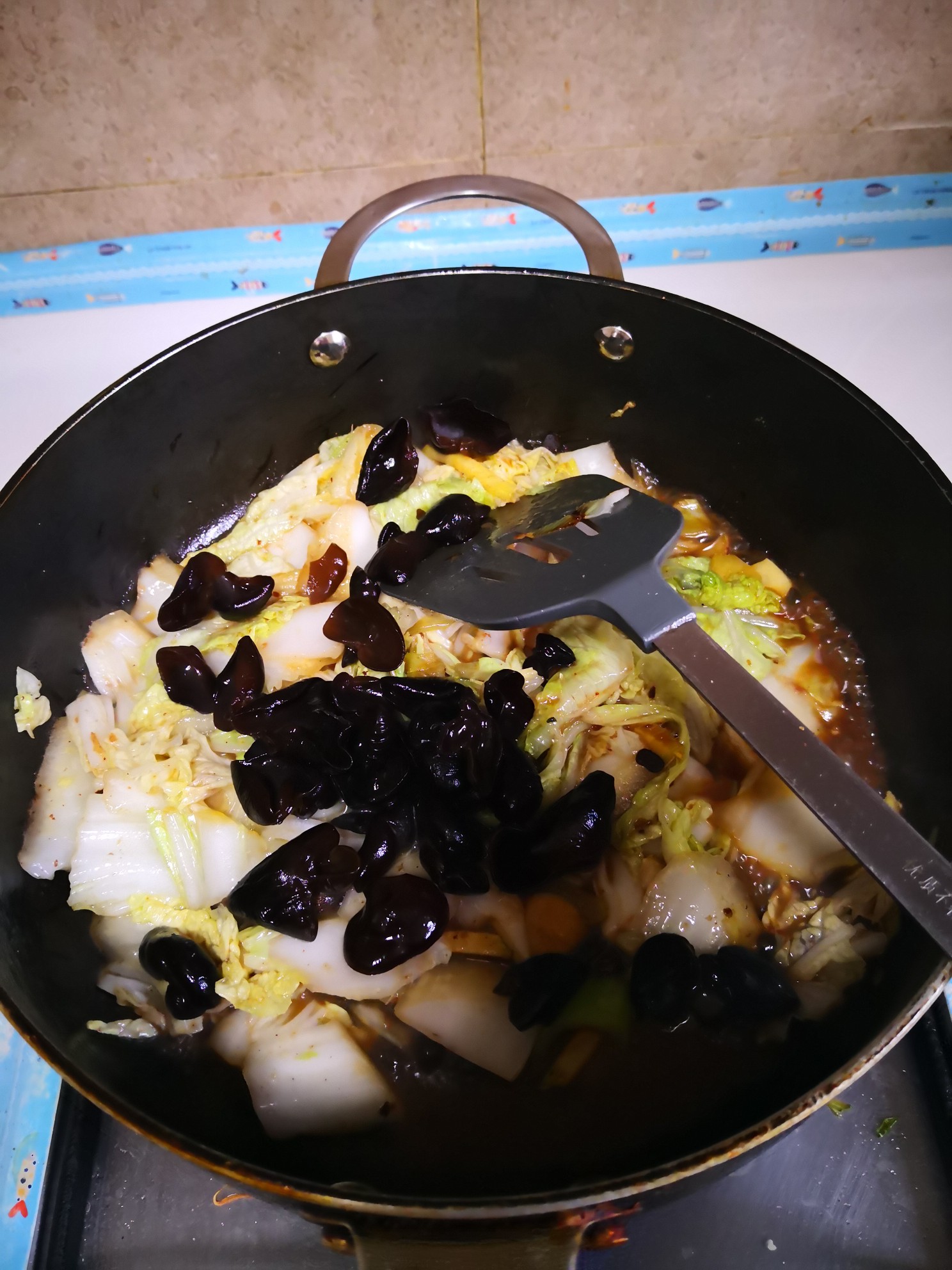 豆豉炒白菜片木耳的做法步骤：5