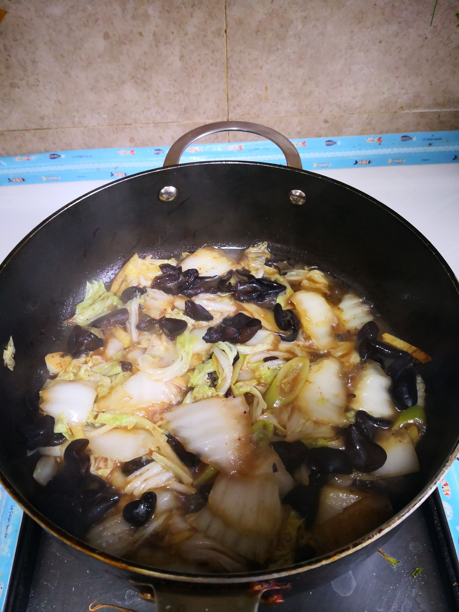 豆豉炒白菜片木耳的做法步骤：6