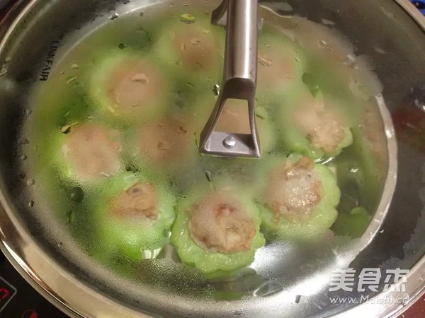 苦瓜酿肉的做法步骤:8