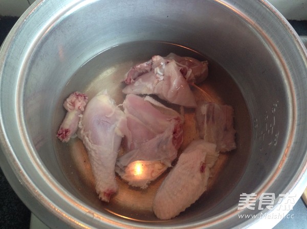 广东椰子鸡汤的做法步骤:6
