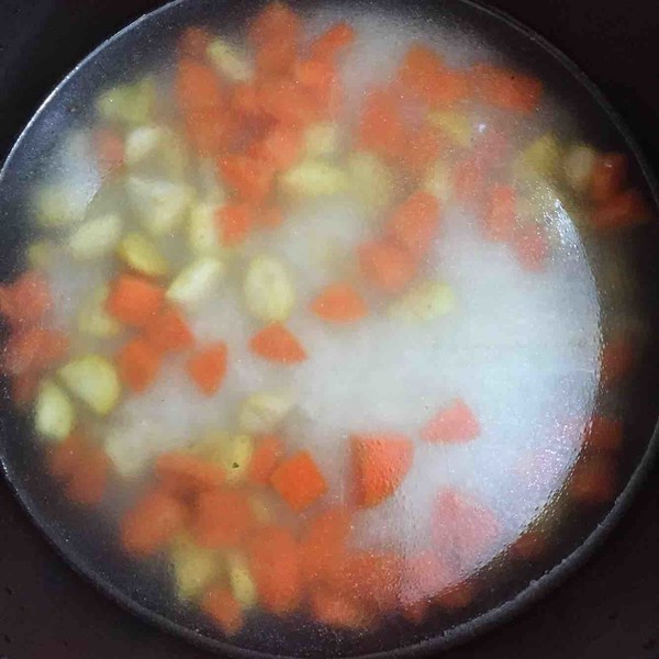 板栗玉米炒饭的做法步骤:5