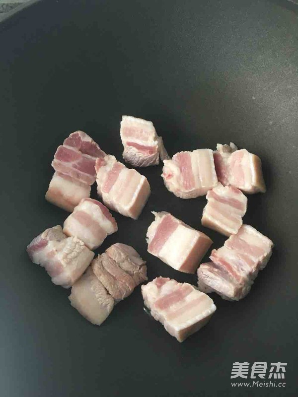 肥而不腻红烧肉的做法步骤:2