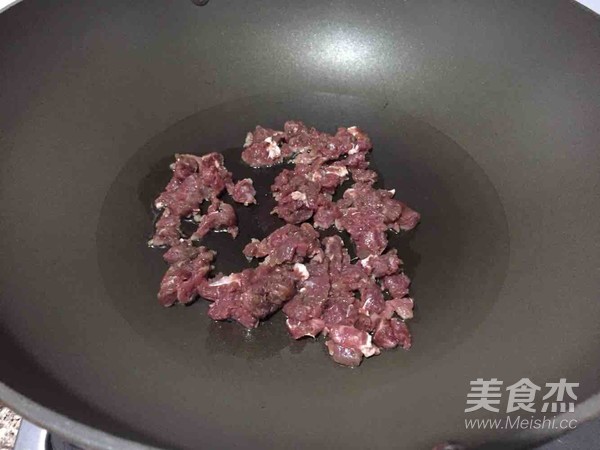 牛肉粒绢豆腐的做法步骤：5