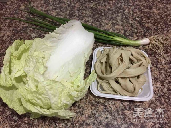 白菜豆腐条的做法步骤：1