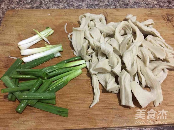 白菜豆腐条的做法步骤：3
