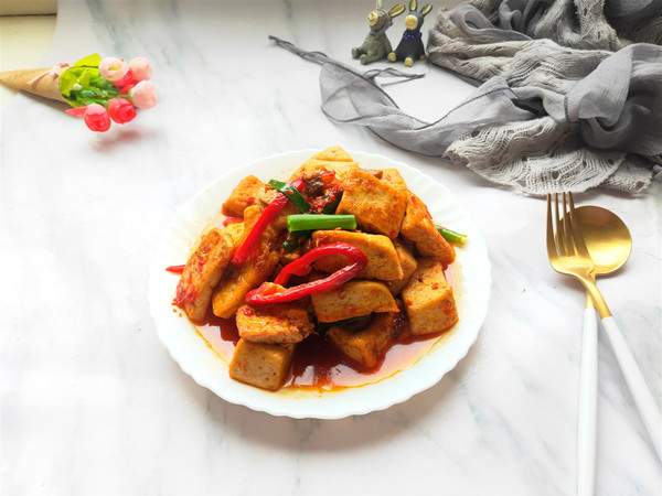 牛肉酱豆腐的做法步骤：1