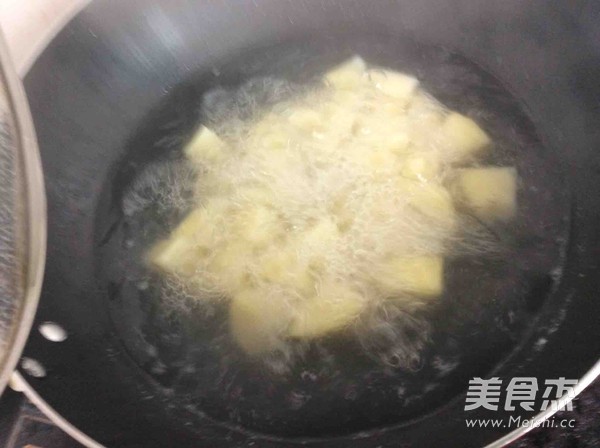 土豆泥饼的做法步骤：1