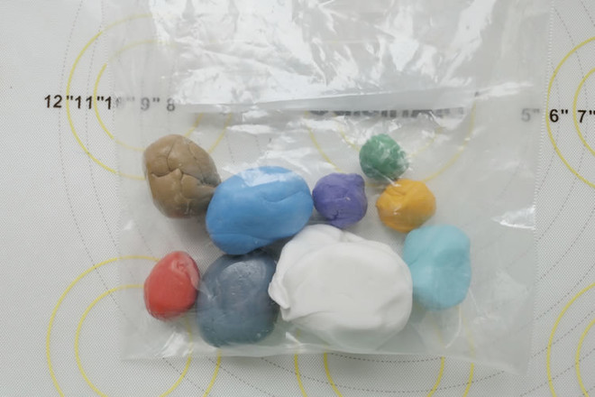 父亲节主题翻糖杯子蛋糕的做法步骤:9