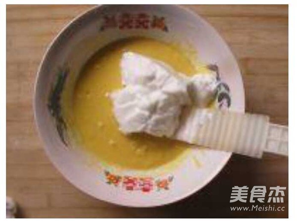 戚风蛋糕的做法步骤:17