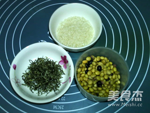 绿茶消暑豆浆的做法步骤：1