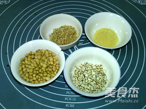 三米豆浆的做法步骤：1
