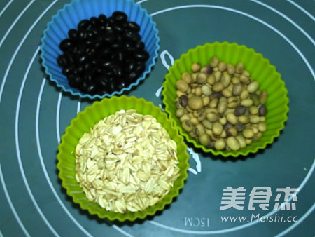 燕麦黑黄豆浆的做法步骤：1