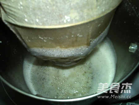 燕麦黑黄豆浆的做法步骤:12