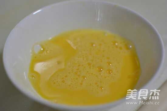 火腿蛋炒饭的做法步骤：2