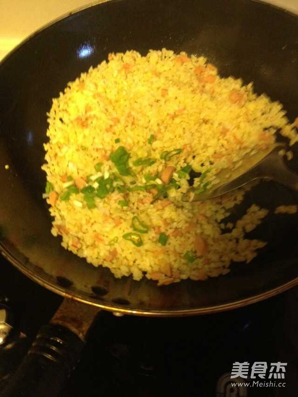 火腿蛋炒饭的做法步骤：5