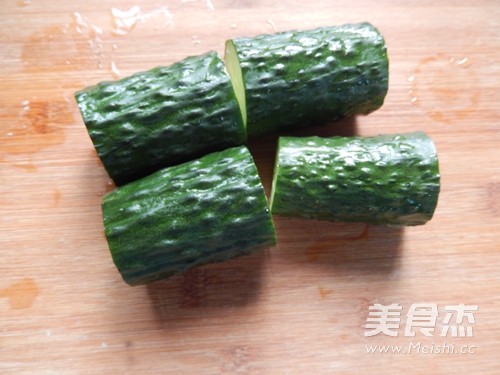 缤纷黄瓜筒的做法步骤：2