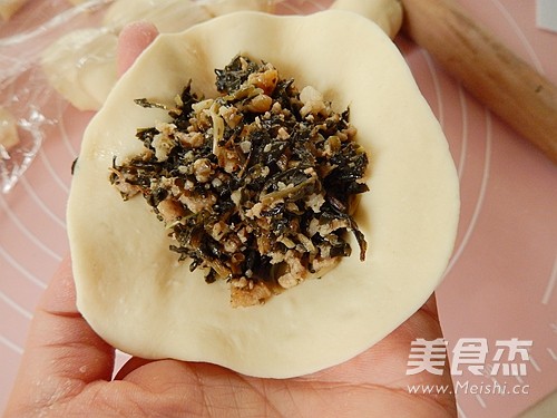 马齿苋菜干包子的做法步骤：14