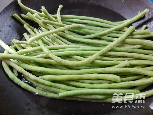 豆角肉末包子的做法步骤:6