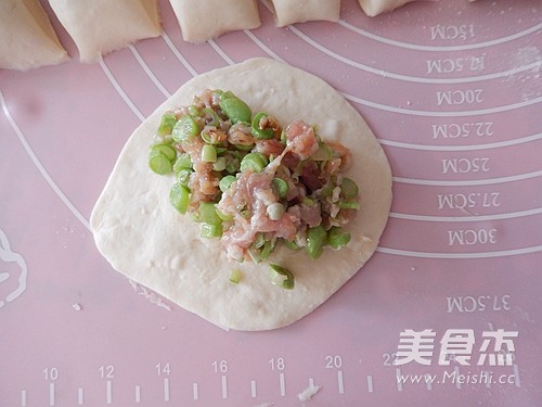 豆角肉末包子的做法步骤:11