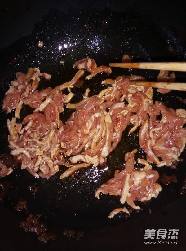 鱼香肉丝的做法步骤:3