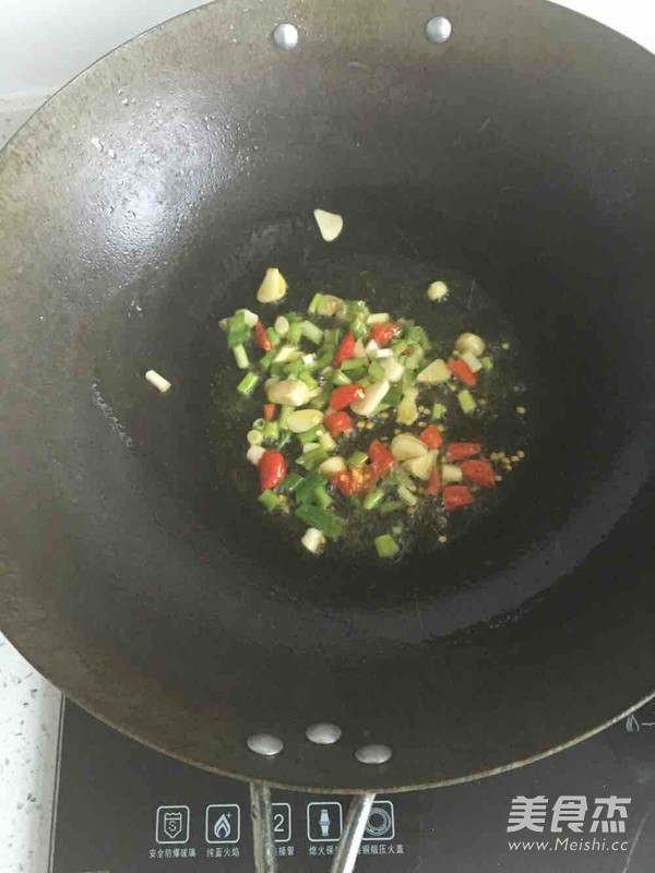 素炒豆饼的做法步骤：3