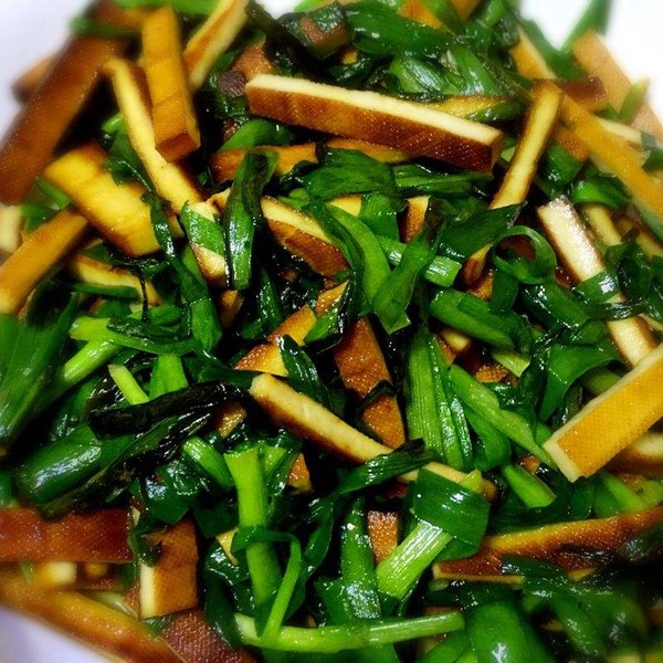 韭菜炒香干的做法步骤：6
