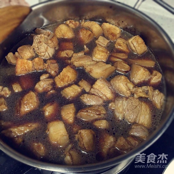 外婆红烧肉的做法步骤：2