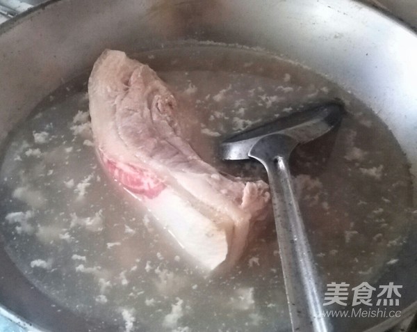 卤蛋红烧肉的做法步骤：2