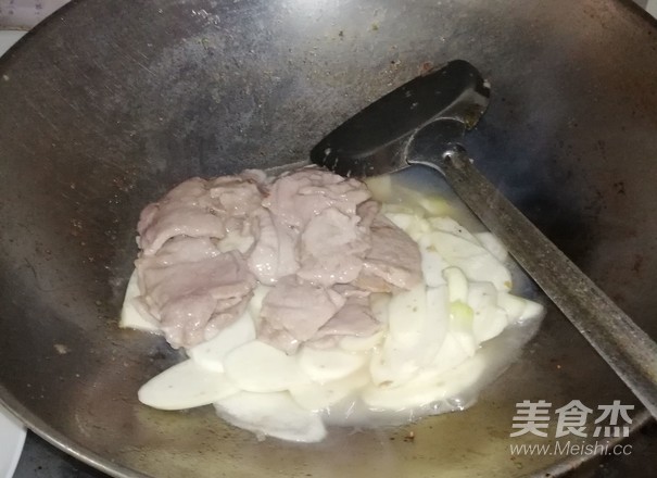 茭白炒肉片的做法步骤：7