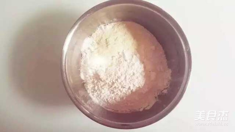 秒杀所有宝宝的南瓜豆沙包（附豆沙馅制作方法）的做法步骤：4