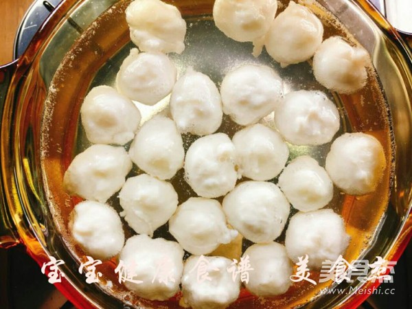 鱿鱼丸子  宝宝健康食谱的做法步骤：10