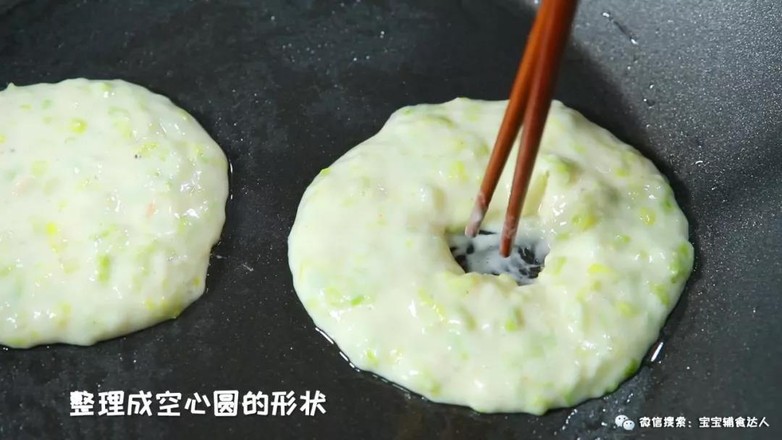 白菜鸡蛋夹心饼  宝宝辅食食谱的做法步骤：12