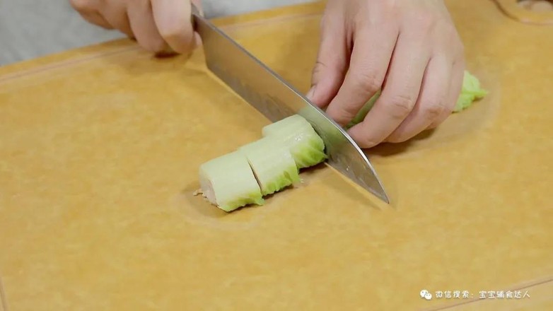 翡翠虾仁卷 宝宝辅食食谱的做法步骤:9