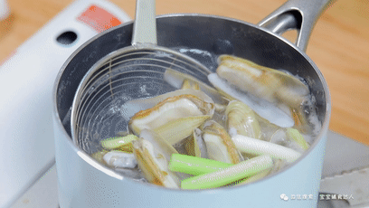 蛏子煎蛋【宝宝辅食】的做法步骤:4