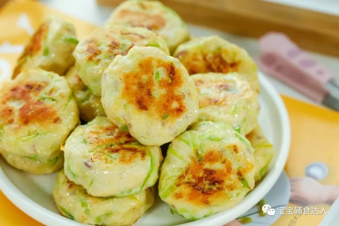 西葫芦鸡肉饼【宝宝辅食】的做法步骤：13