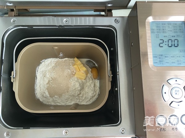 肠仔面包卷的做法步骤：1