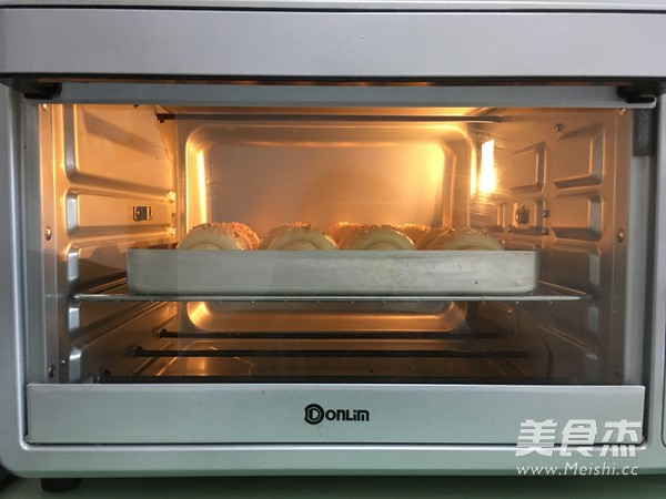 肠仔面包卷的做法步骤:11