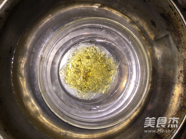 榴莲慕斯蛋糕的做法步骤:3