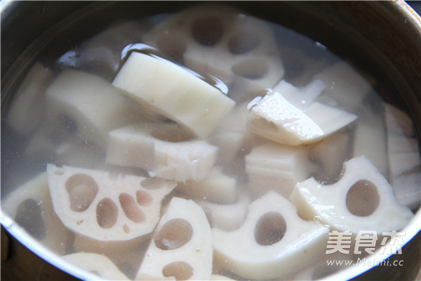 桂花莲藕羹的做法步骤：2