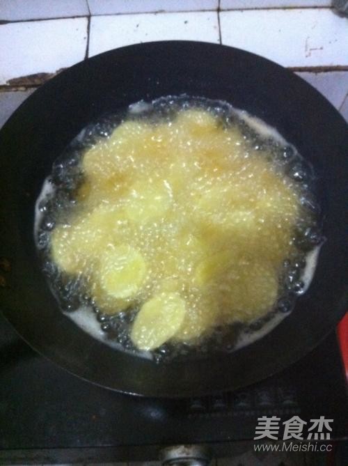 土豆传奇-油炸土豆片的做法步骤：3