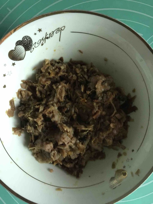 干菜肉包(简易版)的做法步骤:3