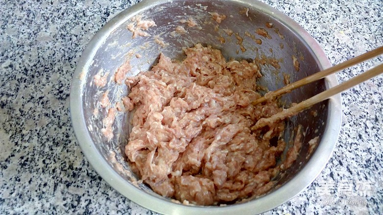煎三鲜馅饺子的做法步骤:5