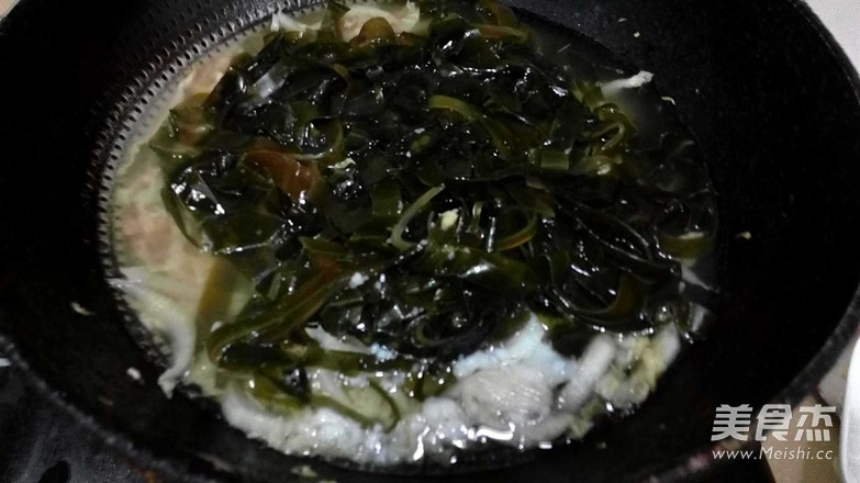 烤麸白菜海带汤的做法步骤：7
